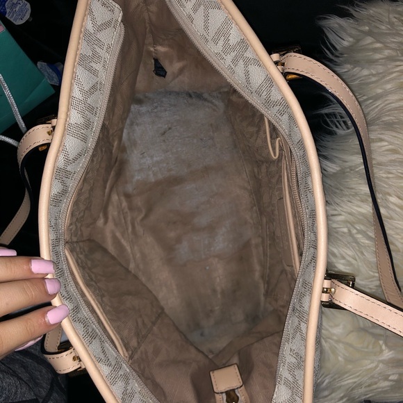 ❌SOLD❌Michael Kors Purse - Picture 4 of 4